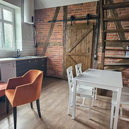 Dom W Mlodzianowie Апартаменты